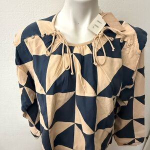 NWT Mirth Geometric Patterned Women's Top Navy Blue And Peach Geometric Print M